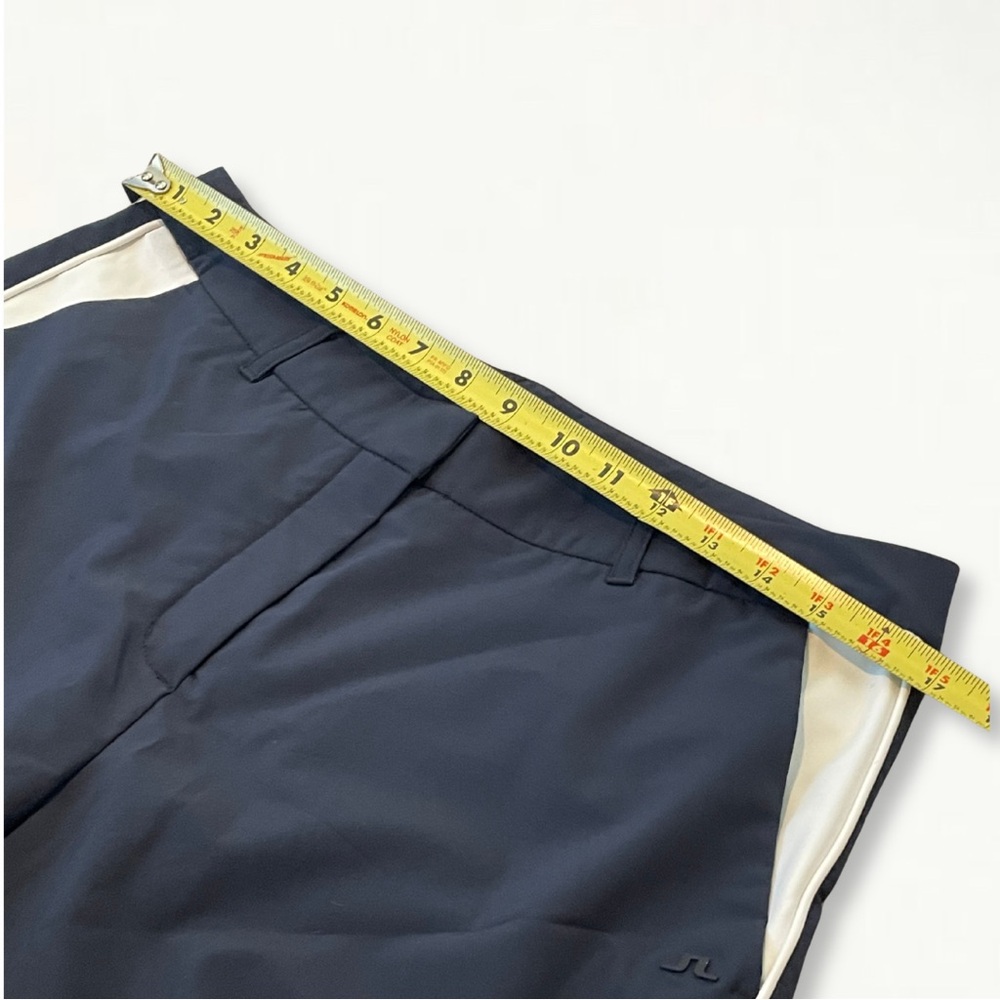 SOLD J. Lindeberg Gwen Short Micro Women’s Athletic Golf Shorts Navy + White - Picture 12 of 16
